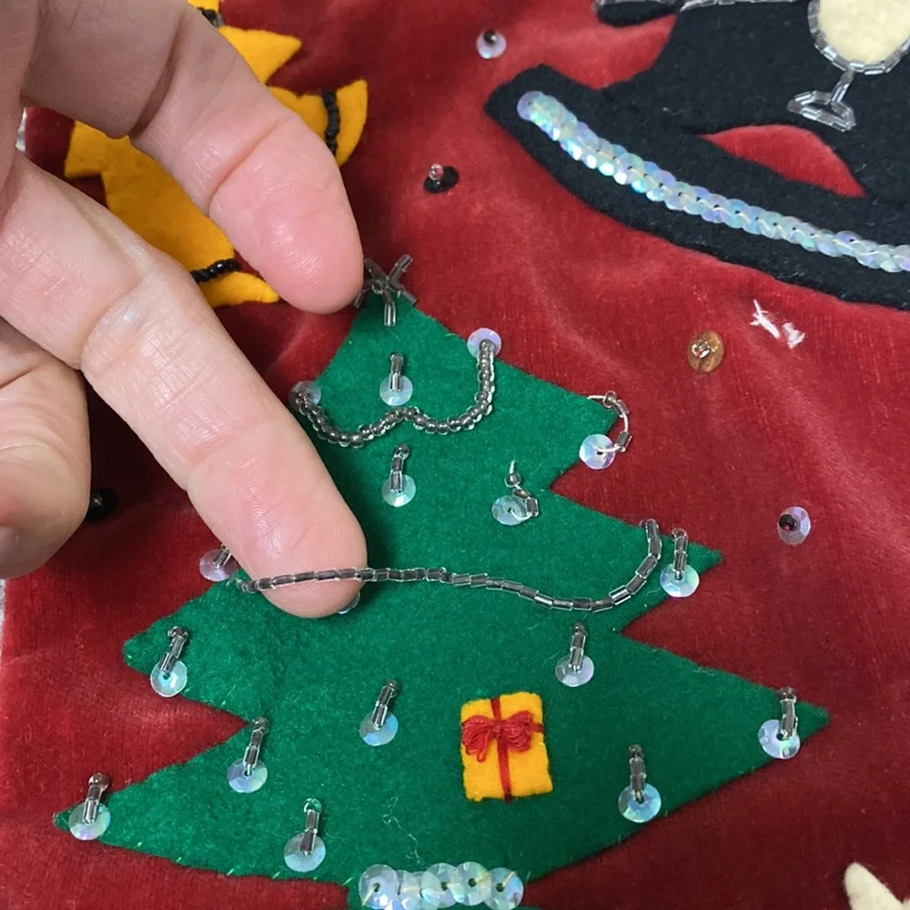 Vintage Beaded and Emblems velvet Christmas stocking 🎄🎄🎄 Name “JIM”